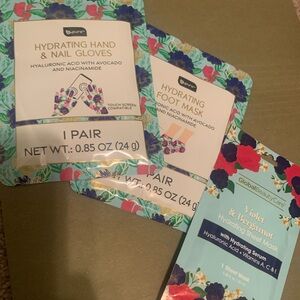 B. Pure face mask, hand and foot mask set care set